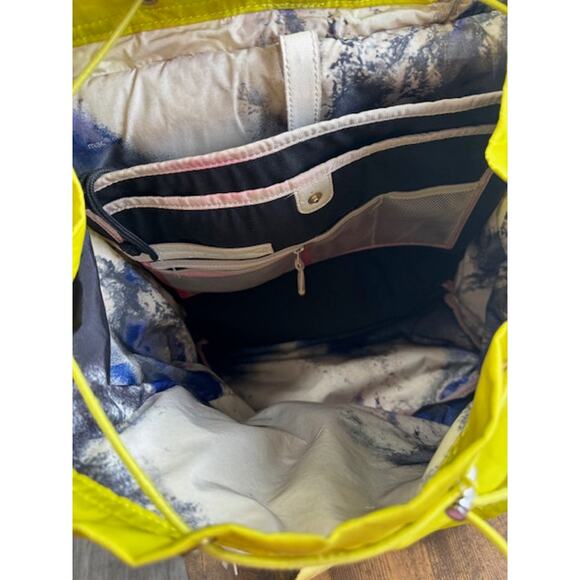 Lululemon Backpack - Picture 6 of 9